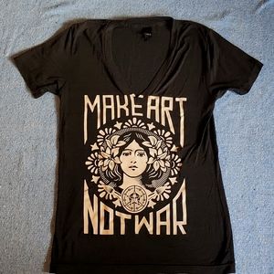 Obey -Make Art Not War glow in the dark tee
